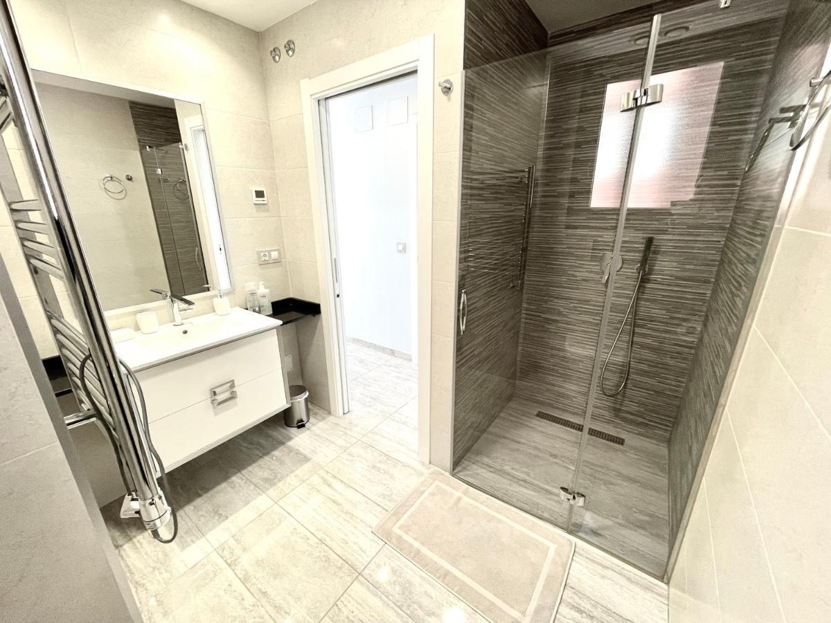 Exclusive Apartments On The First Line Of Benidorm Sol Y Mar Экстерьер фото